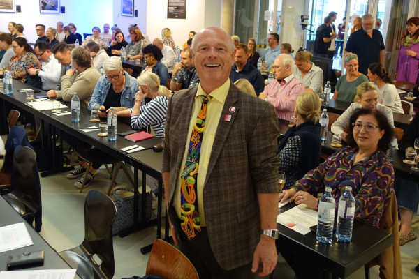 &copy; Jan Hinnerk Timm | Schatzmeister Werner Sellmer moderierte wie immer souverän und mit schicker Krawatte die Mitgliederversammlung